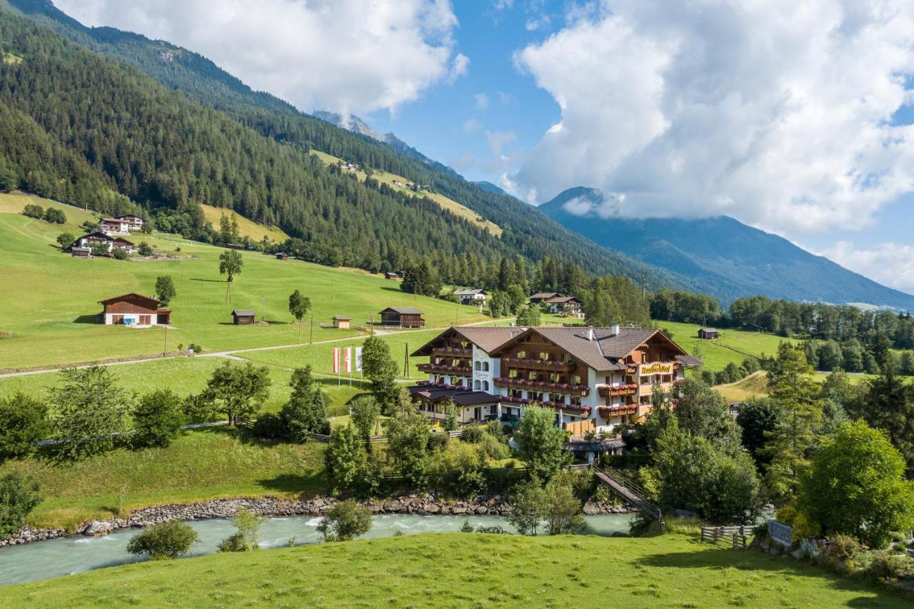 Biohotel Rastbichlhof Neustift im Stubaital Bagian luar foto